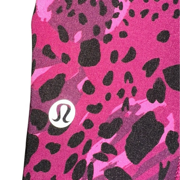 Lululemon Track That Mid-Rise Lined
Short 5"Cheetah Camo Magenta Purple Multi S2 - Picture 8 of 9